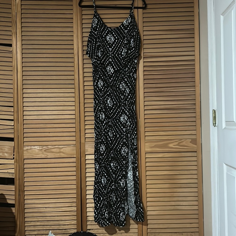 Mudd maxi dress with slit